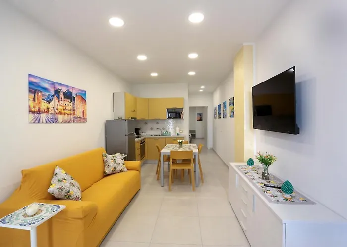 Kris Luxury Giardini-Naxos